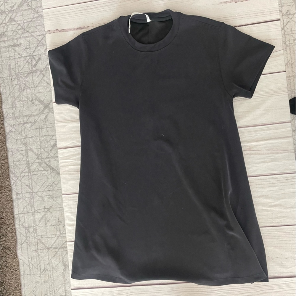 lululemon athletica Dark Gray Short Sleeve Tee